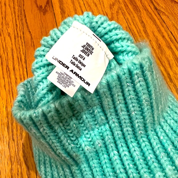 Girls Under Armour Shimmer Pom Hat - Picture 3 of 5